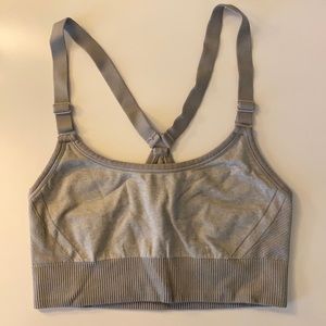 Size Small Gray Seamless Sports Bra